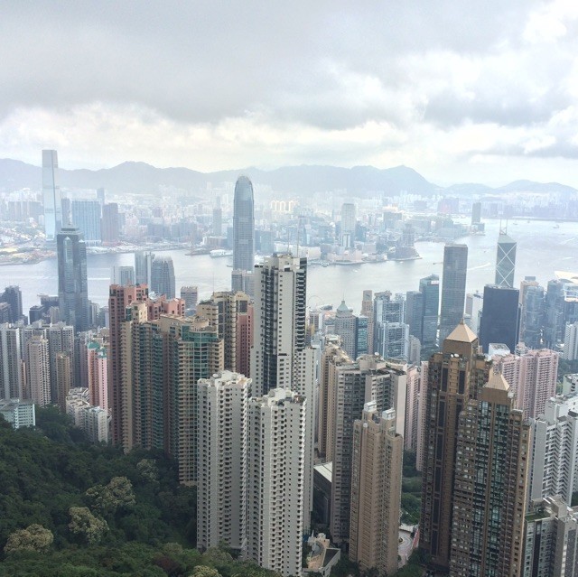 1367587 旋风