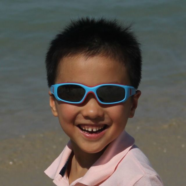 1367824 Liu Hong