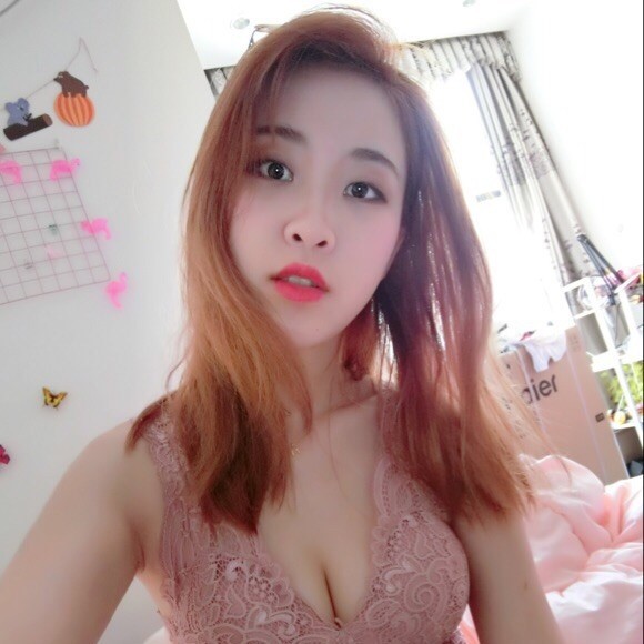 1380441 尤物少女
