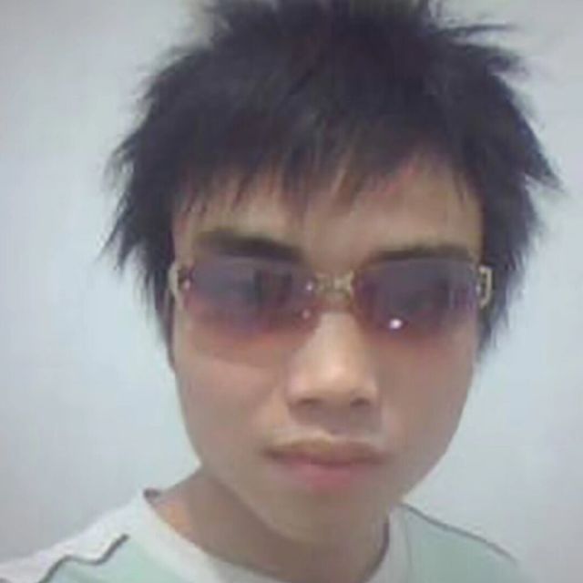 1383651 断翅的鸟人