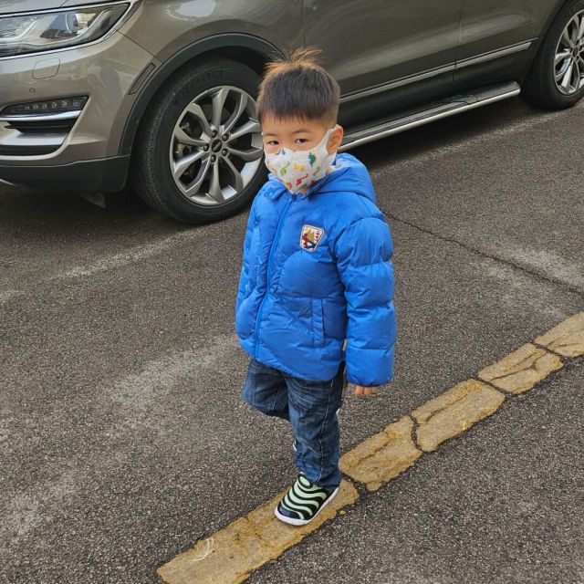 1390323 静悄悄