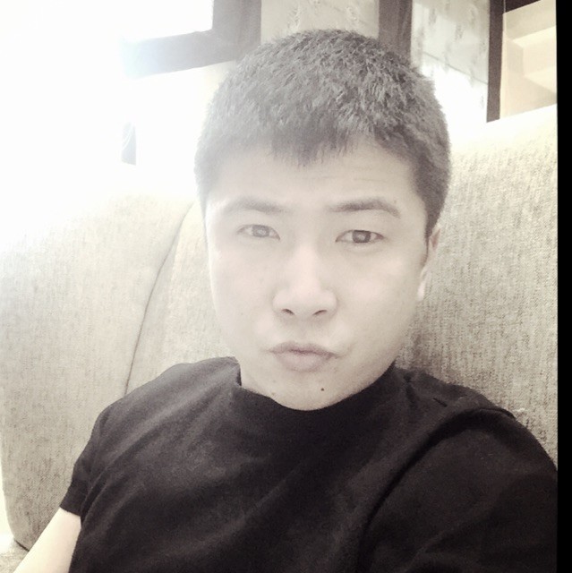 1412200 黑与 白