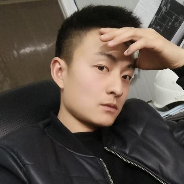 1515447 李小龙