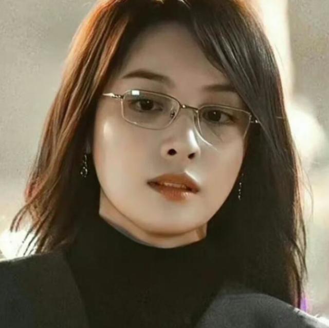 1520718 她的背影
