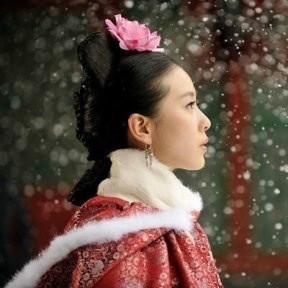 1524282 月桂女神