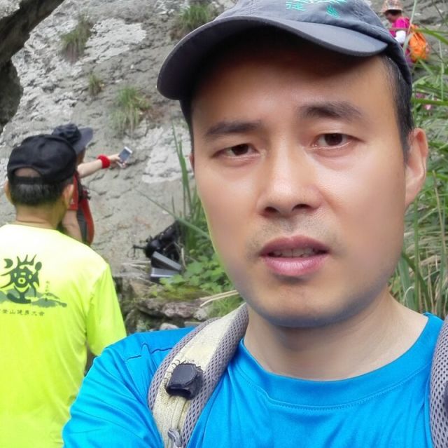 1528318 图审小林