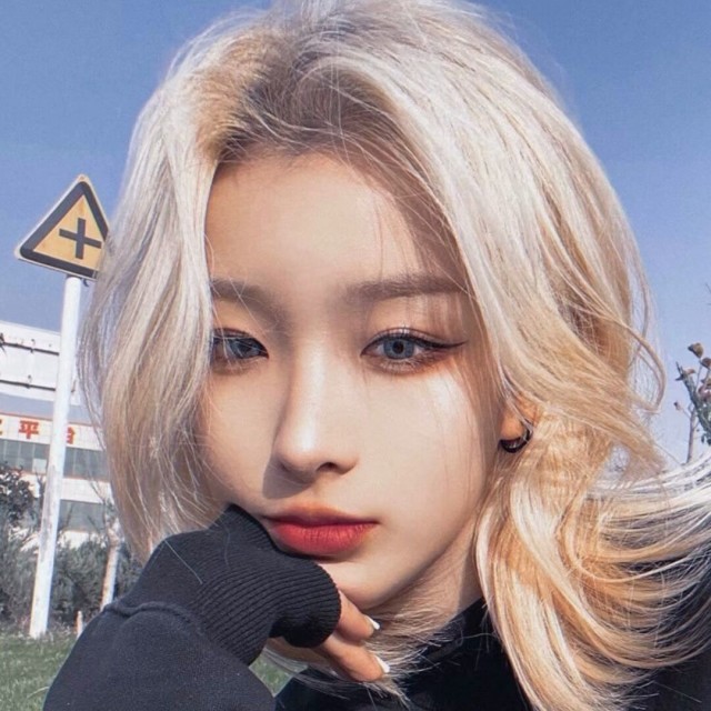 1531415 尤物少女