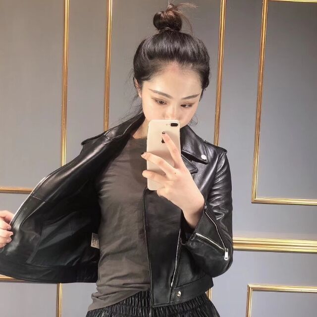 1543284 笑笑的天空