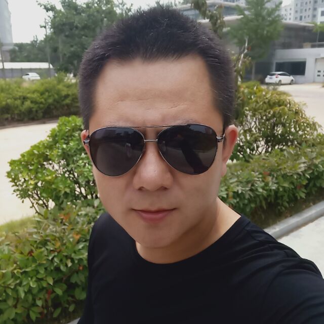 1546508 小赫