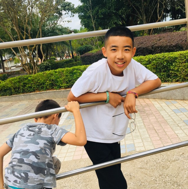 1558249 高小乖