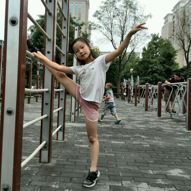 1570543 LoveUall