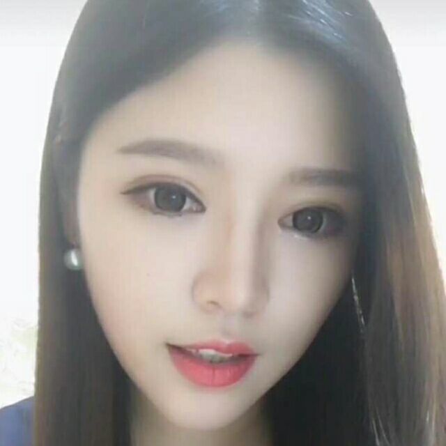 1586023 玫瑰