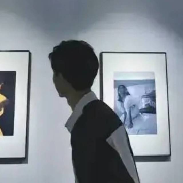 1586583 当代青年、