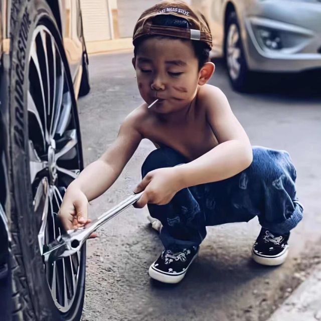 1586613 洛