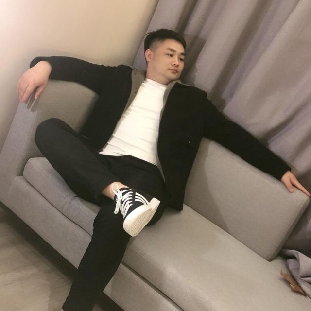 1593583 太阳天空照