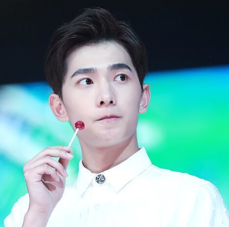 159408 杨 洋