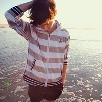 1595547 Mr.Z@