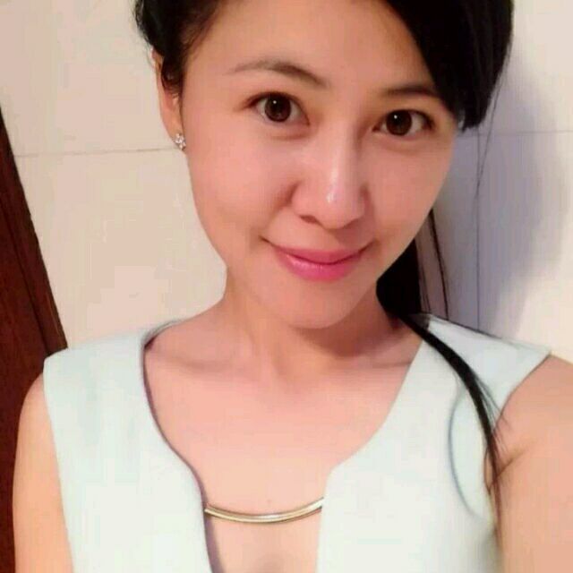 1598120 满世繁花不如你