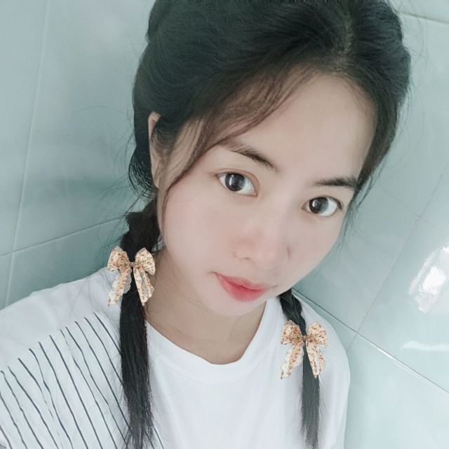1607049 