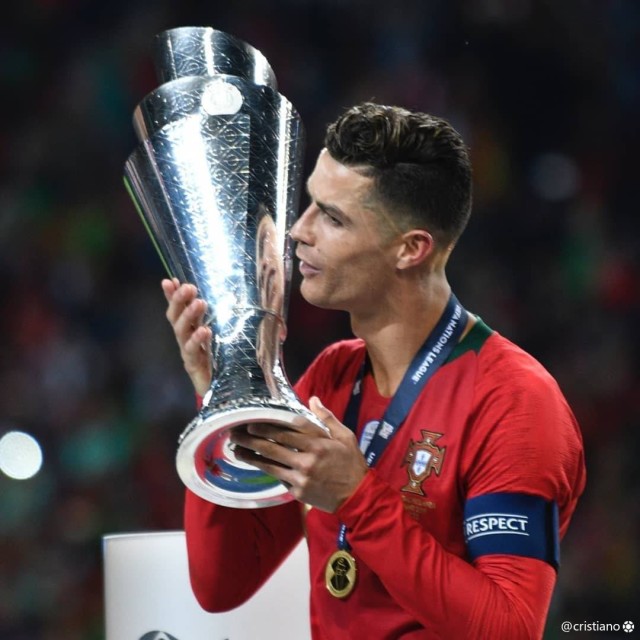1626064 Ken_Cristiano