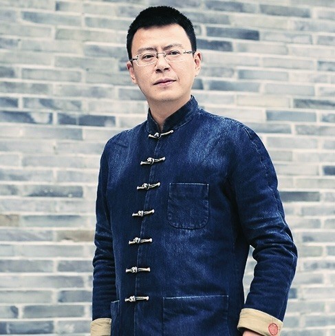 164404 谁与争峰