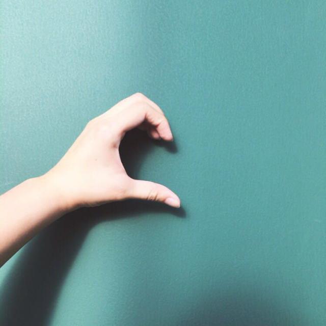 166074 ╭∩╮