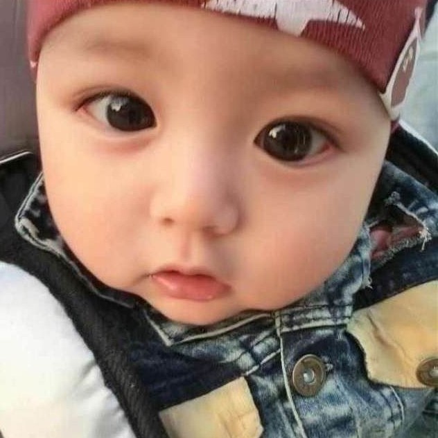 1683933 抠脚大汉。
