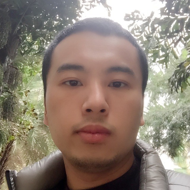 1701649 遮不起眼底柔情。
