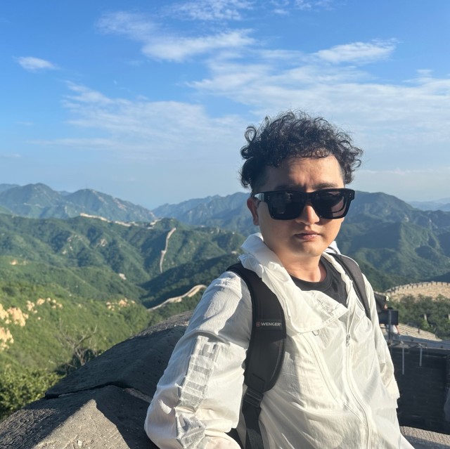 1701652 陆续拜尔纹身纹绣美容