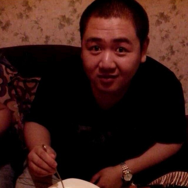 1734488 月色陪我到天明