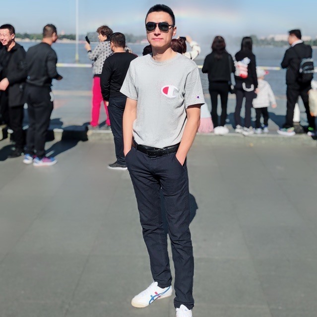 1787993 Mr.彬