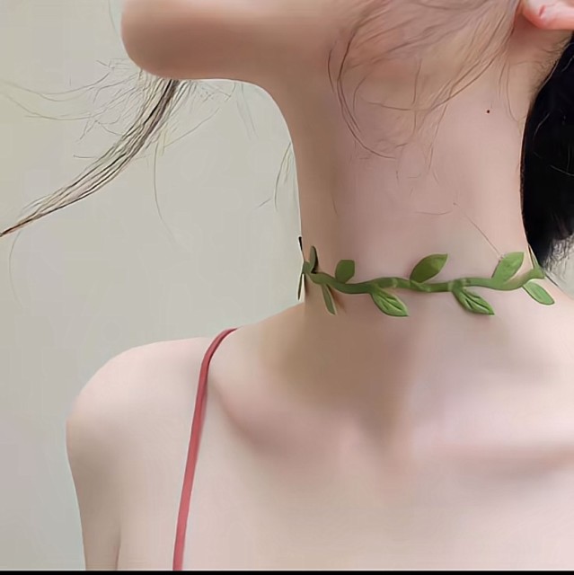 1830728 树深时见鹿