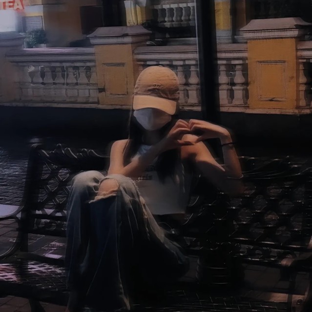 1836669 。tīＮa
