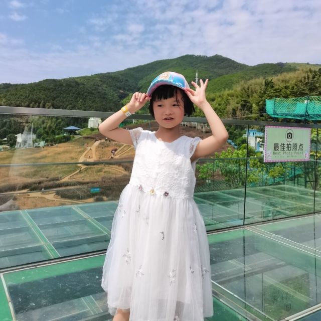 1853042 。。。