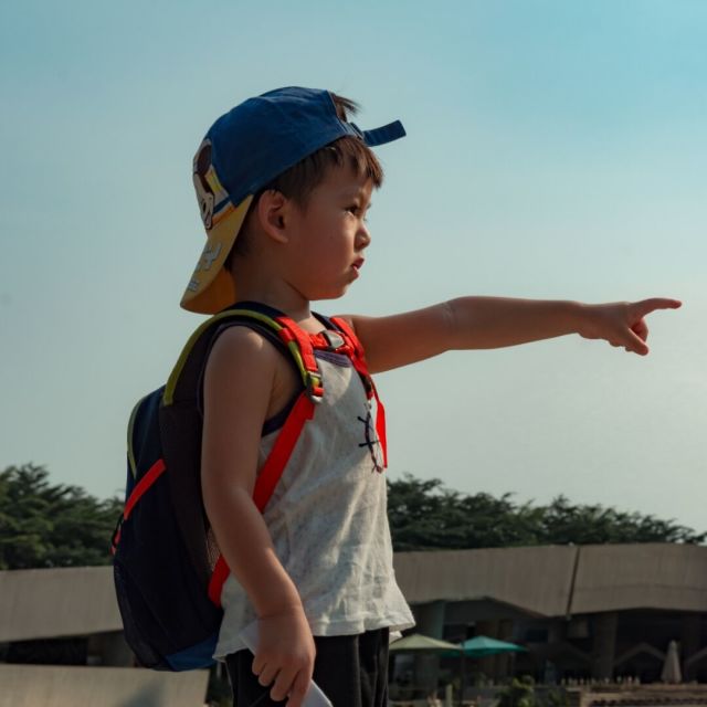 1859998 雨晴天