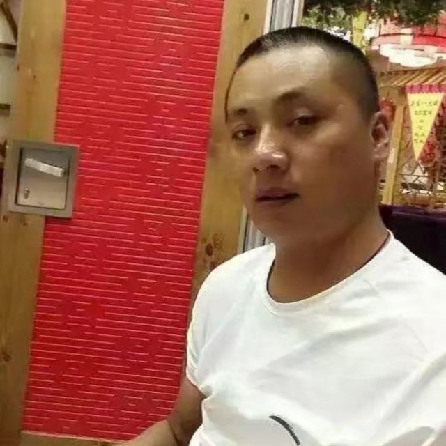 1866399 瞳孔里的悲伤