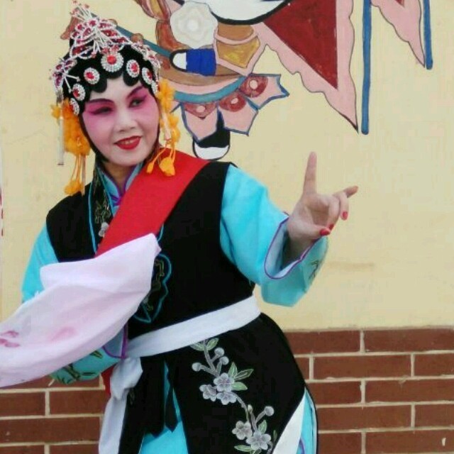 1877374 芳芳