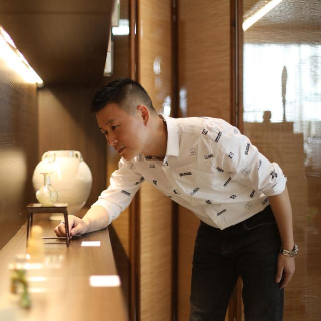 1881836 郑当行业