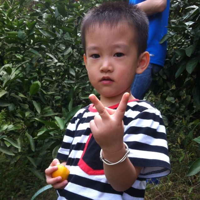 1884307 小陈