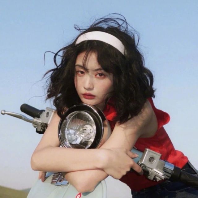 1886122 Redrose