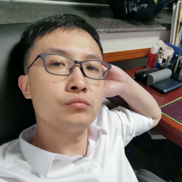 1887181 大口袋㉴°