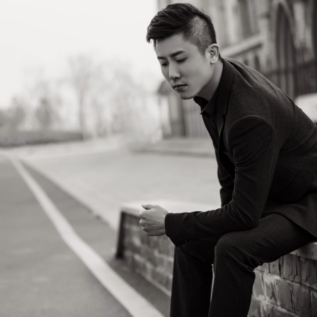 1888765 放纵爱自由