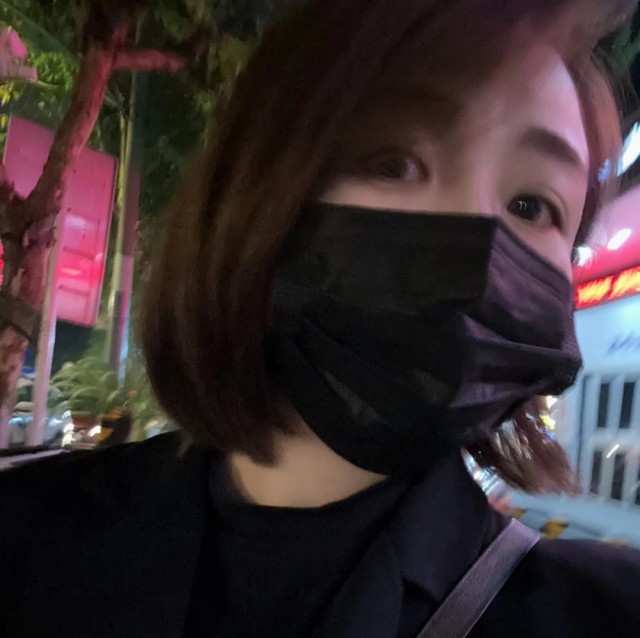 1888895  刺，