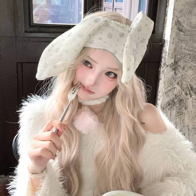 1889812 