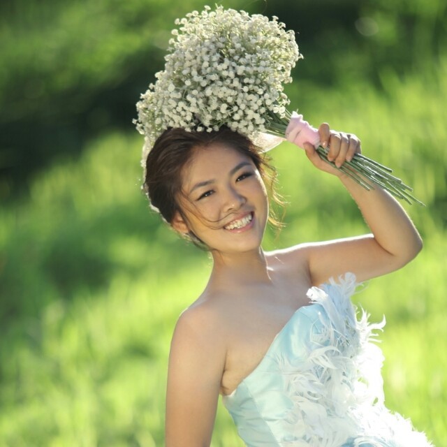 1895572 Hilda翘