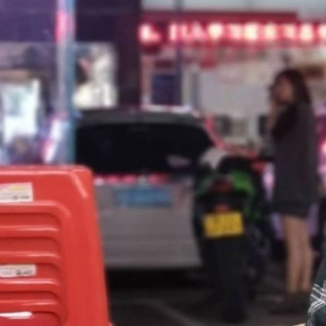 1898719 。