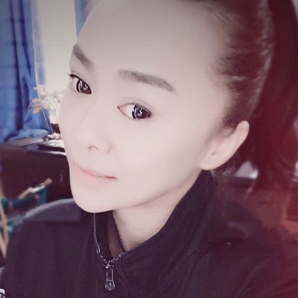 1902101 艾玛玛儿
