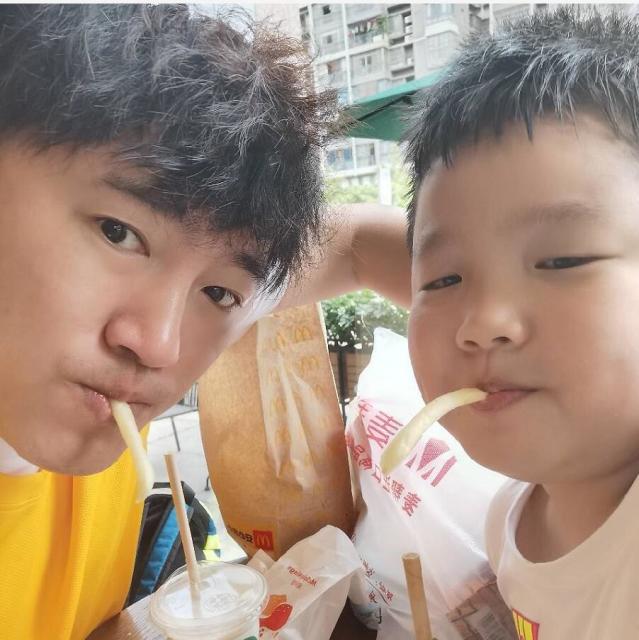 1907531 々我就是我々