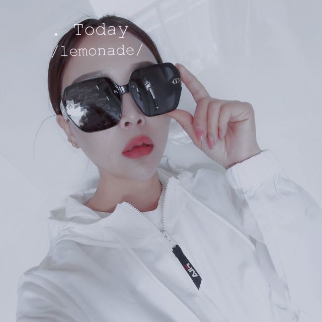 1907778  Agoni、