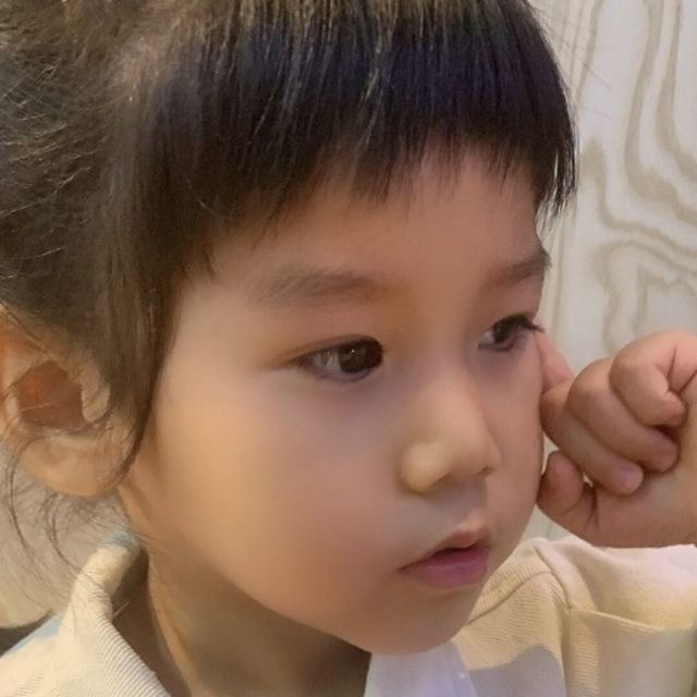 1908222 于小哥